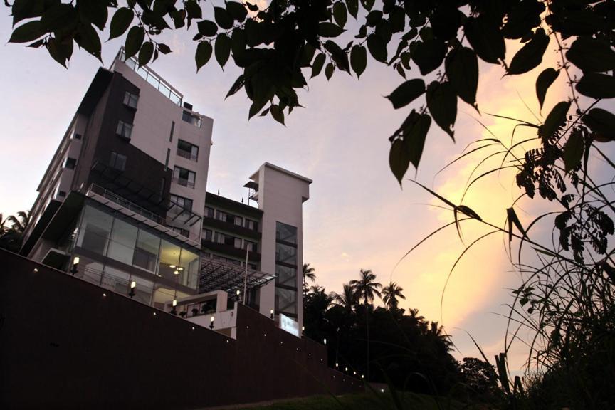 Copper Folia Hotel Kozhikode Exterior photo